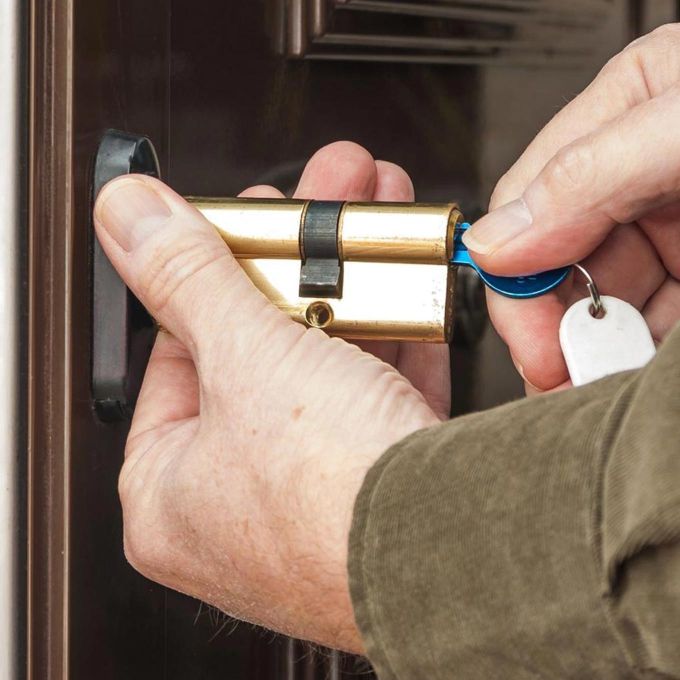 Ouverture de porte suite à une perte ou à une casse de clé